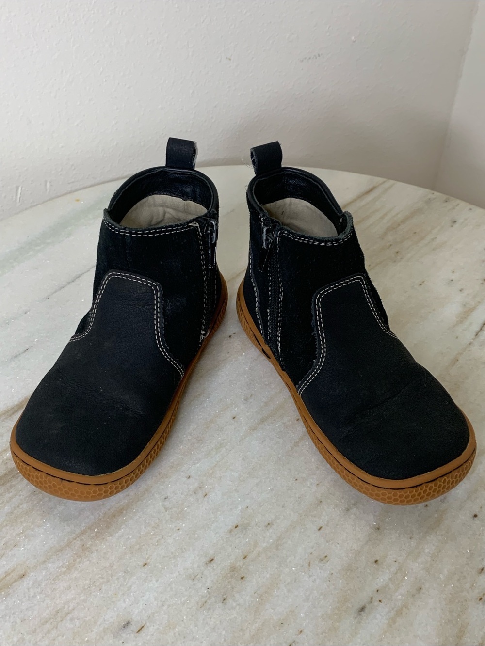 Livie & Luca boys Nubuck suede toddler 10 Black Ankle Boots zipper closure